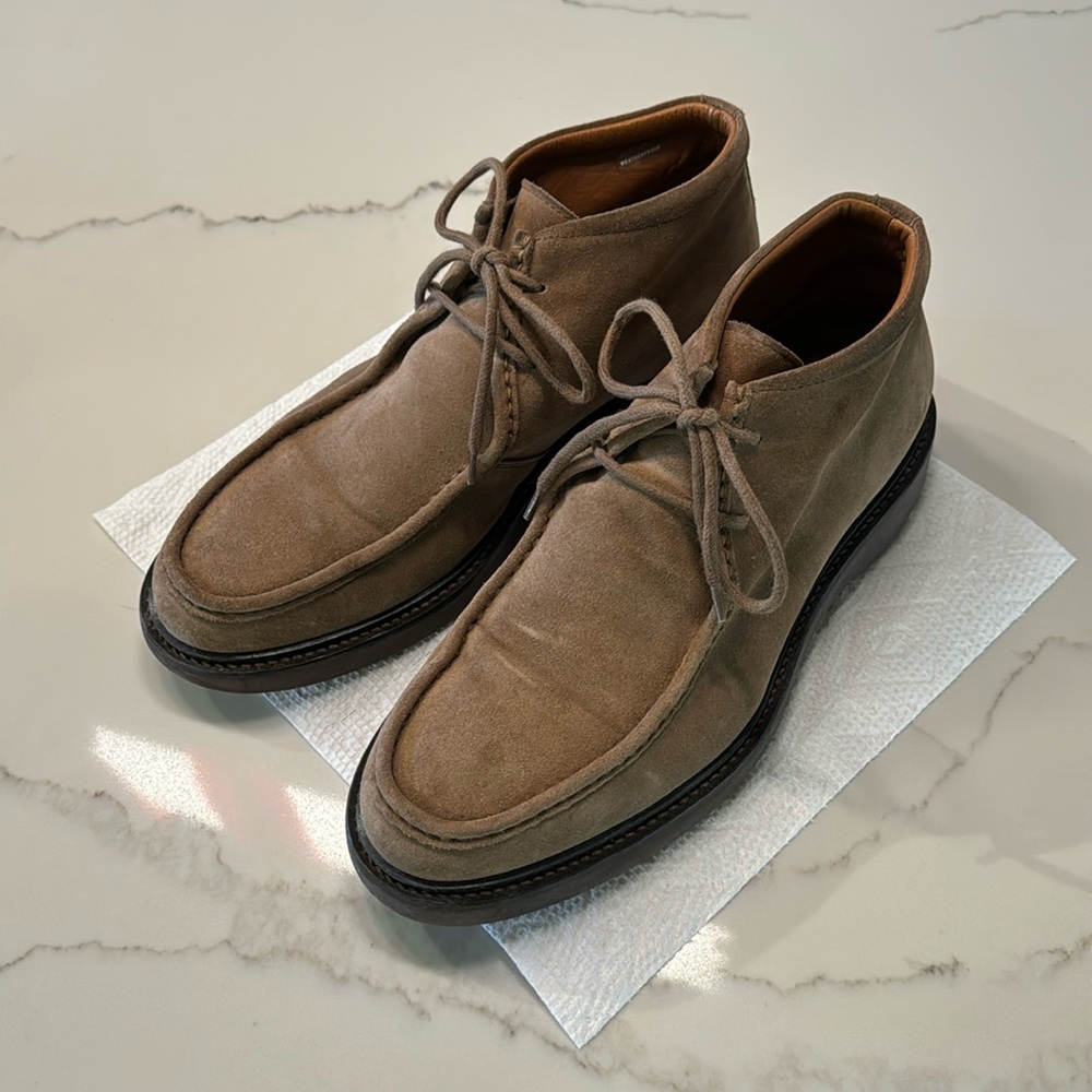 Aquatalia Men’s Size 10. Discontinued style similar to Gino or Rinaldo.
